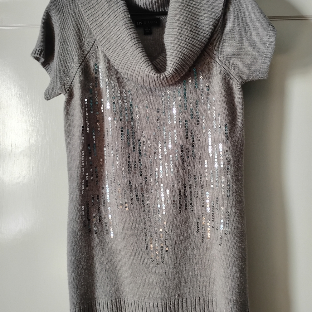 I.N. Studio Gray Short-Sleeve Cowl Neck Sequin Knit Sweater Dress